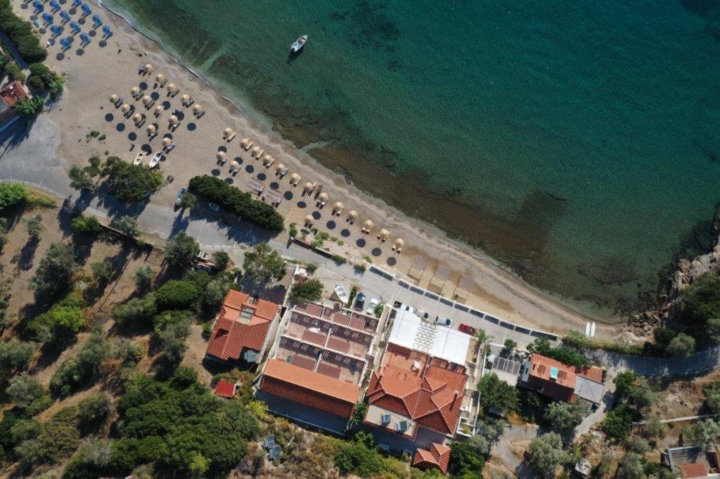 Nereides Seaside Apartments Marathókampos Exterior foto