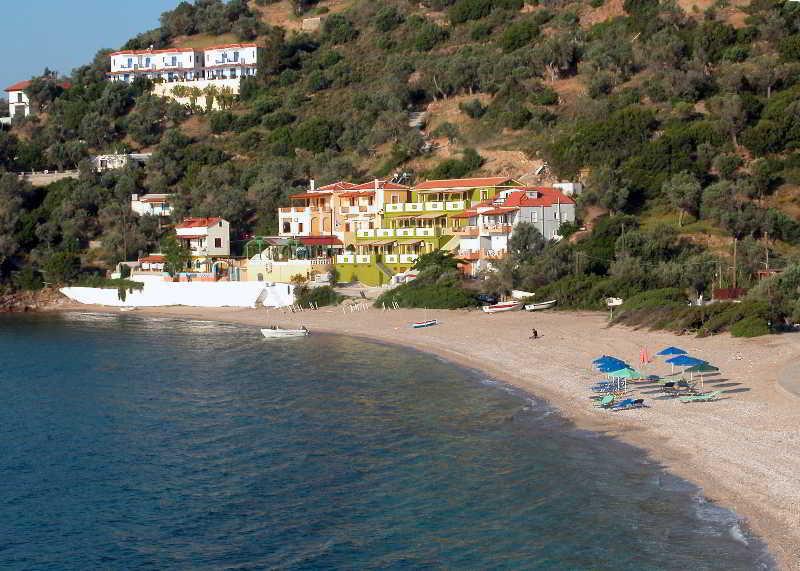 Nereides Seaside Apartments Marathókampos Exterior foto
